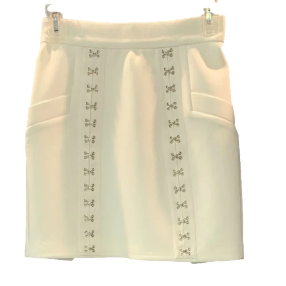 CAMEO White Mini Skirt with Hook & Eye Detail NWOT